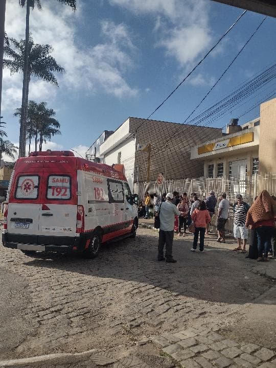 Vereador protocola denúncia sobre atendimento de Banco em Carandaí
