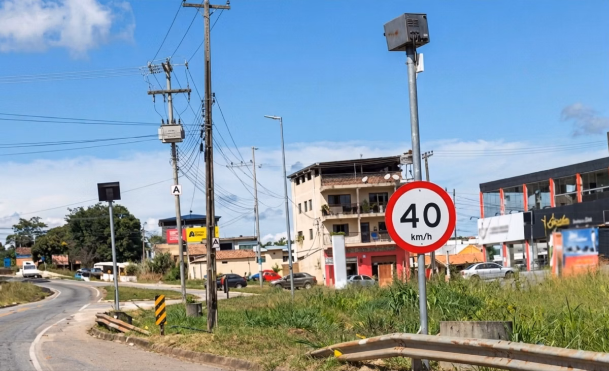 Radar de 40 km/h em Carandaí gera críticas após acidentes