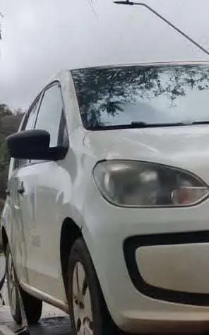 Veículo da Prefeitura de Carandaí é apreendido pela PRF na comunidade da Matinada